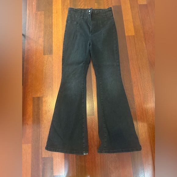Free People Jayde Flare Jeans - Size 30 - Picture 5 of 6